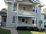 883 Yale Ct, Dubuque, IA