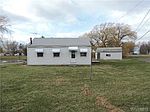 2137 Lake Rd, Ransomville, NY