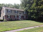 11 Clermore Dr, Billerica, MA