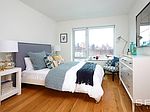 Crescent St, Long Island City, NY