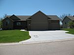 211 Kodiak Ct, Kechi, KS