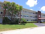955 51st St N APT 203, Saint Petersburg, FL