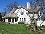 18101 Clifton Rd, Lakewood, OH