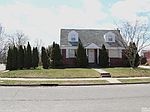 190 Strattford Rd # 1, New Hyde Park, NY