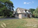 22622 Walsingham Dr, Farmington Hills, MI
