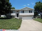820 G St, Eagle, NE