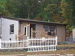 721 Meadow Rd, Smithtown, NY