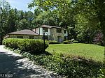 1251 Village Lake Dr, Davidsonville, MD