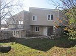 N57W26416 Mountain Meadows Dr, Sussex, WI
