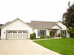 116 Dawn Ct, Columbus, WI