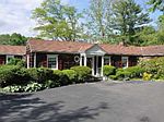 18 Eastview Ln, Glen Head, NY