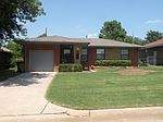 217 W Kerr Dr, Midwest City, OK