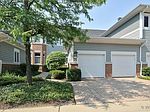 8 Mashie Ct # 8, Woodridge, IL