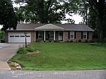 76 Milton Dr, Tallmadge, OH