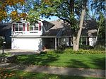 1050 Black Oak Dr, Downers Grove, IL