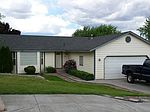 708 N 4th St, Selah, WA