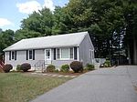 17 Barnswallow Cir, Taunton, MA