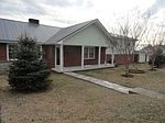 1917 Fort Robinson Dr, Kingsport, TN