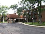 1198 Royal Glen Dr # 120E, Glen Ellyn, IL