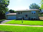 1620 Cumberland Rd, Aurora, IL