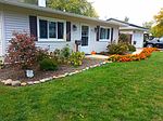 Circle Dr W - sign in for details