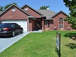 222 Oakdale Dr, Enid, OK