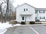 901 Greenwich Dr, Albany, NY