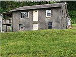 15 Churchill Dr, Handley, WV