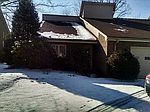 132 Le Pointe Rd, Greensburg, PA