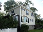13 Varnum Ave, Methuen, MA