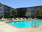950 Shorepoint Ct APT 104, Alameda, CA