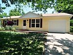 3108 SW Prairie Rd, Topeka, KS