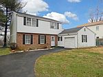6411 Neshaminy Valley Dr, Bensalem, PA