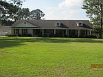 308 Clubview Dr, Moultrie, GA