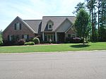 261 Timberton Dr, Hattiesburg, MS