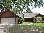 970 Twisted Oak Dr, Choctaw, OK