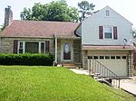 141 Forestlawn Dr, Danville, VA