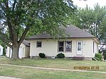 825 W I St, Forest City, IA