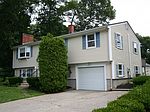 111 Mayflower Dr, Seekonk, MA