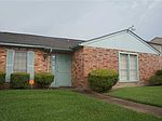 5760 Townhouse Ln, Beaumont, TX