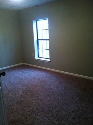 301 Opal Lake Dr # BULDING, Pine Bluff, AR 71603