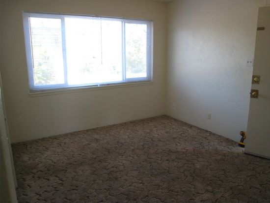 764 West St, Redding, CA 96001