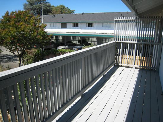 1067 Liberty St APT H, Redding, CA 96001