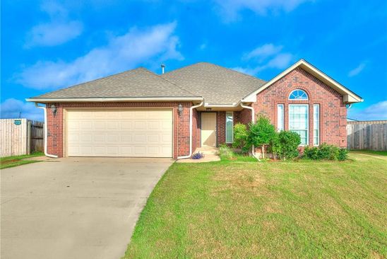 921 Ne 30th St Moore Ok 73160 Realestate Com